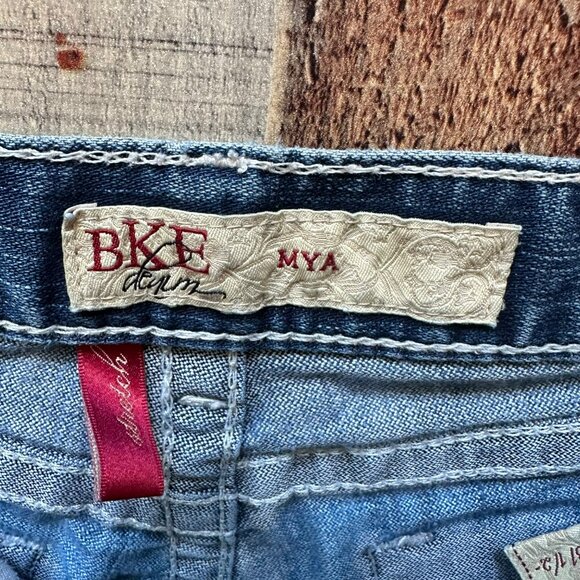 BKE Denim Mya Womens Bootcut Jeans Size 26 Medium Wash Cotton Blend - Picture 2 of 10